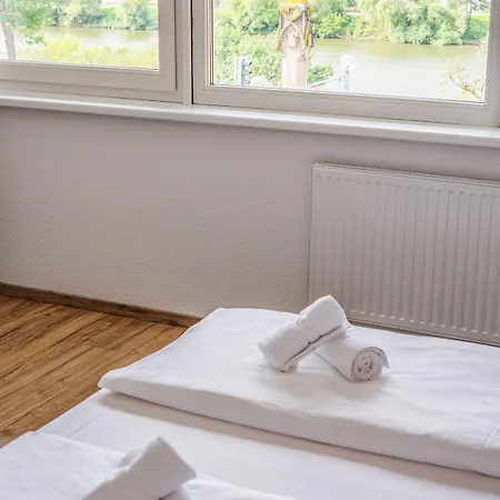 Hotel Self-check-in Constantin Trèves