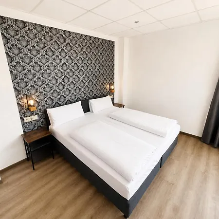 Constantin Hotel 3*